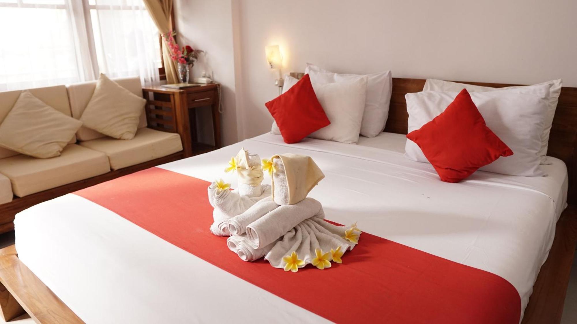 Grand Raka Homestay Lovina  Exterior photo